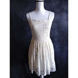 3/$15 Alythea Ivory Lace Sleeveless Smocked Sun Dress women's Size S